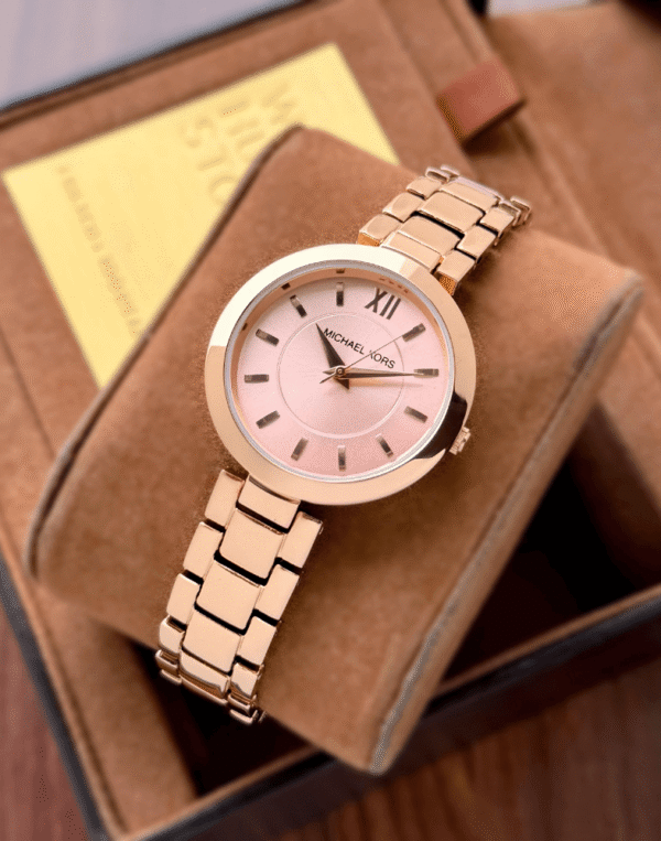Shop Latest First Copy Michael Kors For Her - Replica Watch